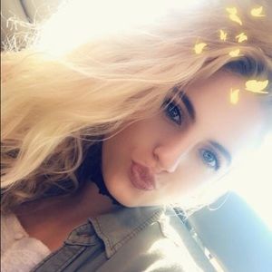 Meet your Posher, Tehya